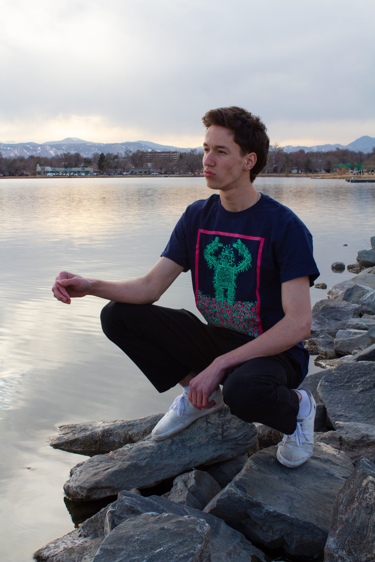ROBOT RETRO TEE